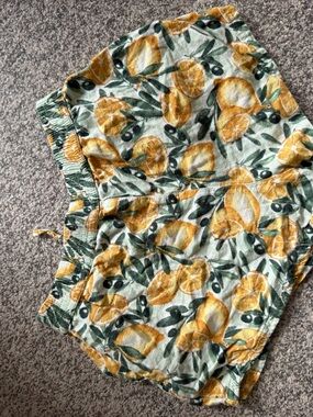 abercrombie kids Yellow Lemon Print Shorts